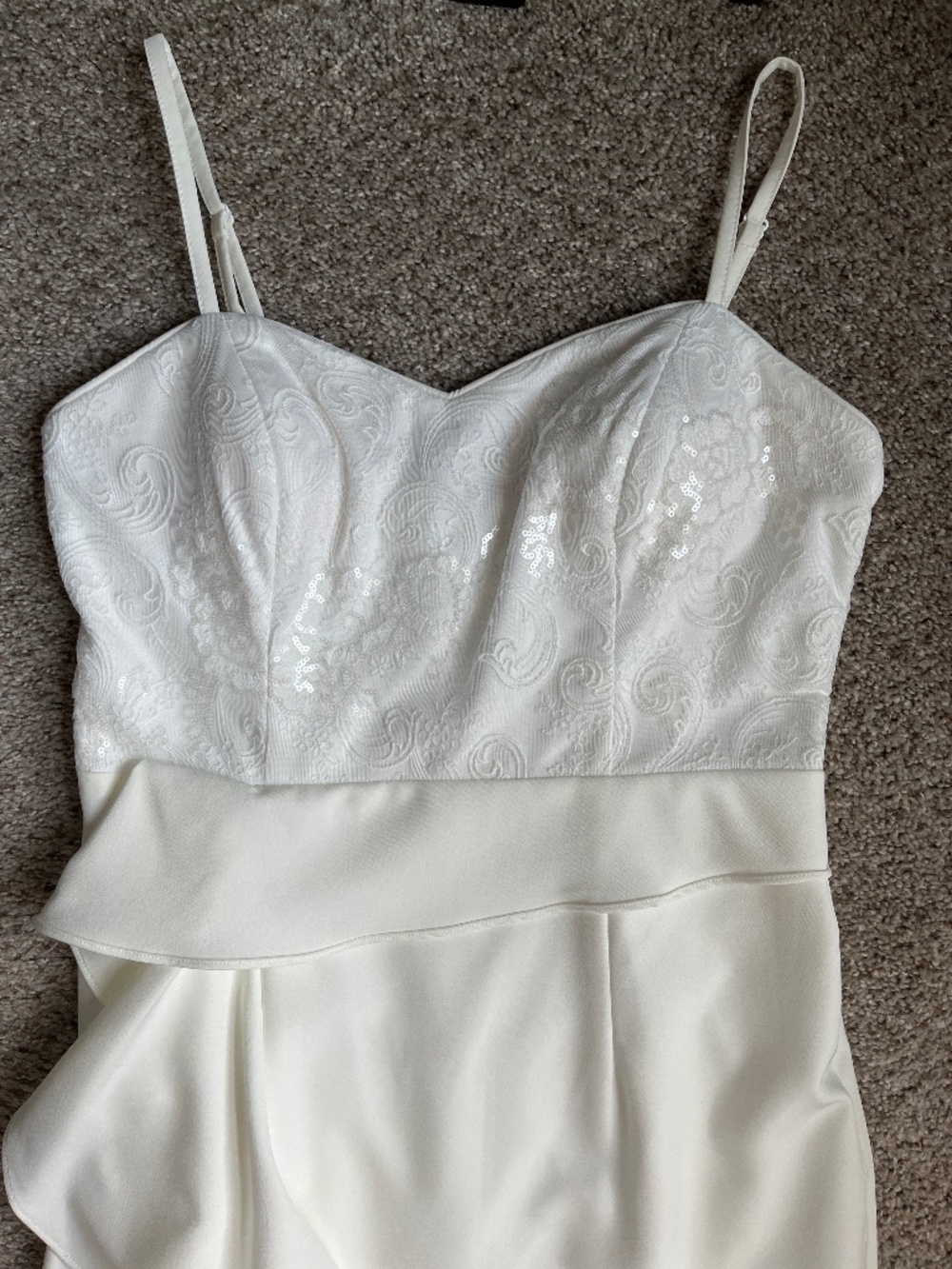 Asymmetrical floor length gown - Picture 2 of 12